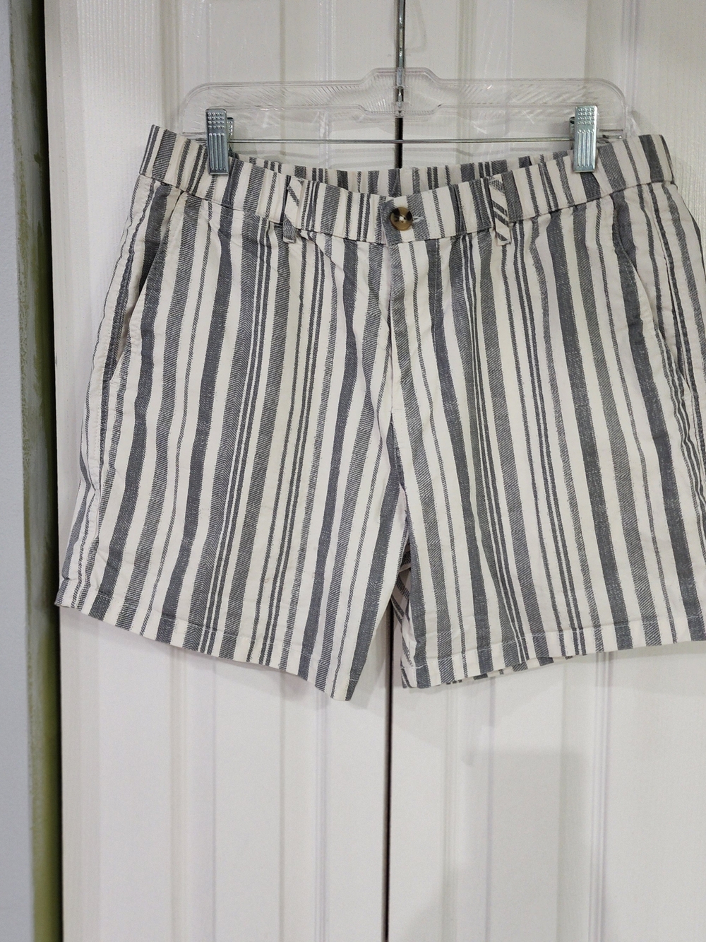 Striped Cotton-Blend Women's Shorts - Gray/White